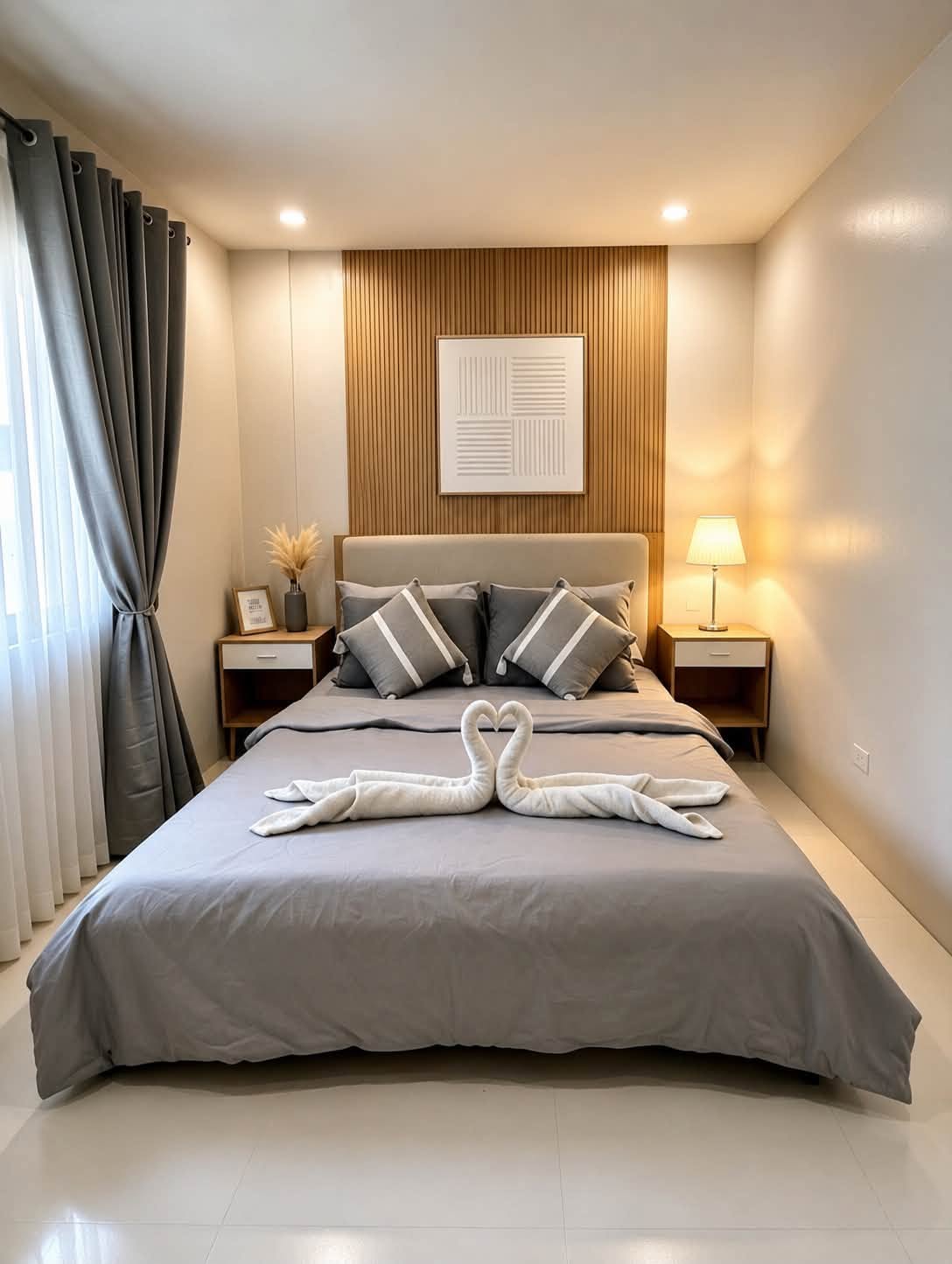 Signature Queen Bed